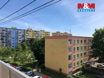 Nabízíme k prodeji světlý a prostorný byt 3+1 v oblíbené lok