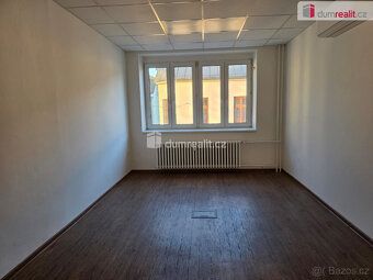 + kauce, + energie, + provize RK, Dumrealit.cz Vám zprostřed