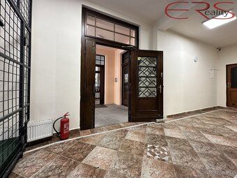 Ev.č. 00702 Hledáte místo, kde budete vidět, ale nechcete sk