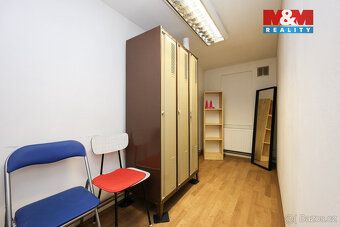 Nabízíme k pronájmu skladové a kancelářské prostory o celkov