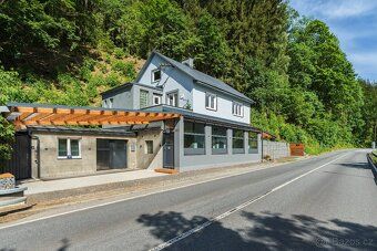 Nabízíme k pronájmu příjemně zrekonstruovanou chatu v Krkono