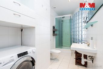 Nabízíme k pronájmu velmi pěkný, kompletně vybavený byt 2+kk