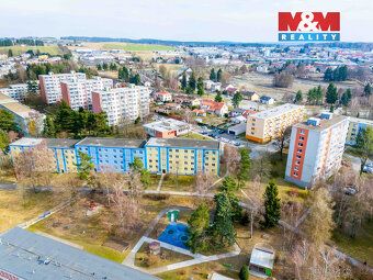 Nabízíme k pronájmu velmi pěkný, kompletně vybavený byt 2+kk