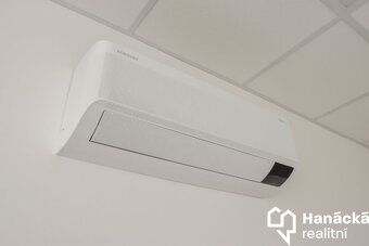 Nabízíme k pronájmu moderní kancelářský prostor o výměře 43,