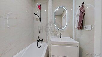 Ev.č. 01330 Toužíte po prostorném moderním bytě se dvěma kou