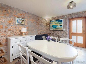 Prodej půvabného kamenného domu o rozloze 55 m² na klidném o