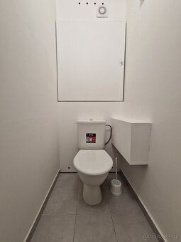 Nabízím k pronájmu velký světlý byt 3+1 70 m2 s balkónem a v