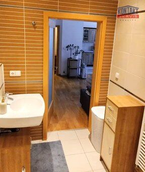 Ev.č. MR-8156 V zastoupení klienta vám nabízíme k pronájmu k