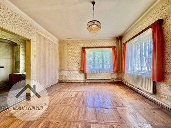 Exkluzivní příležitost koupě rodinného domu s velkým pozemke