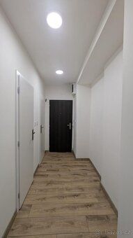 Nabízíme k pronájmu byt o dispozici 2+1 a výměře 52 m2 na ad