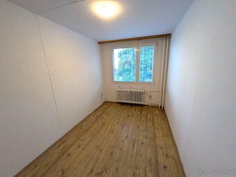 Nabízíme k pronájmu družstevní byt o dispozici 3+1 s lodžií 