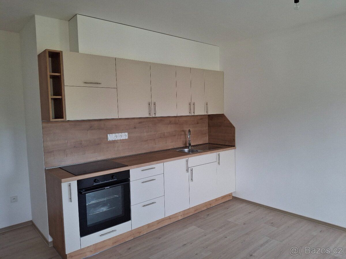Pronajmu byt v novostavbě 2+kk, 56,7m2, 3.patro zděného byto