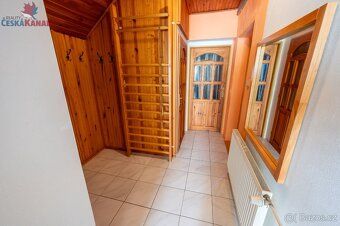 Nabízíme k prodeji samostatně stojící rodinný dům v Jemnici,