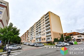 Nabízíme k pronájmu krásný, světlý byt o dispozici 3+kk, kte