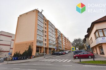 Nabízíme k pronájmu krásný, světlý byt o dispozici 3+kk, kte