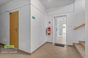 Ev.č. 02747 REZERVOVÁNO Nabídka pronájmu moderního slunného 
