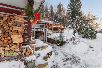 Ev.č. 02694 Nabízíme k pronájmu stylovou chaloupku v podhůří