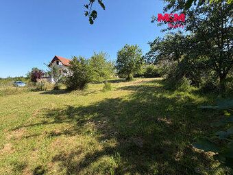 Prodám pozemek který je platným územním plánem určen částečn