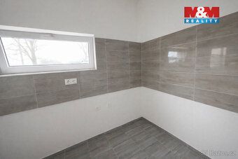 Prodej stavebního pozemku 1 049 m² na okraji obce Velichov u