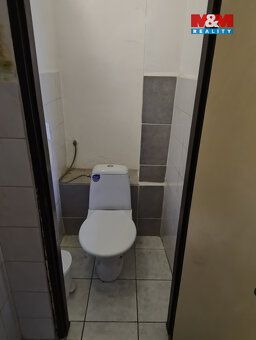 Nabízíme k prodeji nemovitost určenou pro restauraci či stra