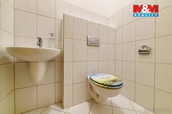 Pronájem bytu 3+kk, 96 m2, ve zvýšeném přízemí renovovaného 