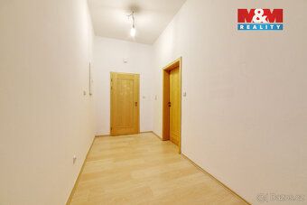 Pronájem bytu 3+kk, 96 m2, ve zvýšeném přízemí renovovaného 