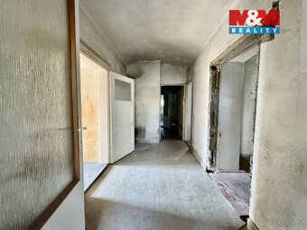 Nabízíme k prodeji zemědělskou usedlost v Butovicích na okra