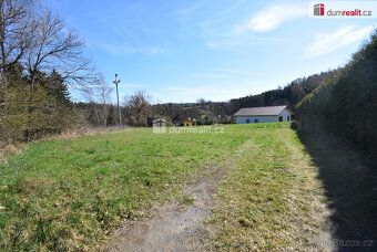 , Prodej stavebního pozemku o ploše 2256m² Nespeky - Pyšely.