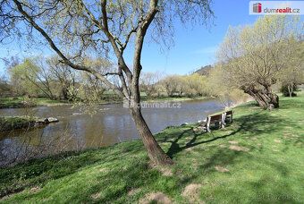 , Prodej stavebního pozemku o ploše 2256m² Nespeky - Pyšely.