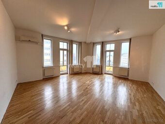 + zálohy na služby v domě 1.500,-Kč/osobu/měsíc, elektřina a