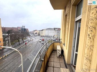 + zálohy na služby v domě 1.500,-Kč/osobu/měsíc, elektřina a