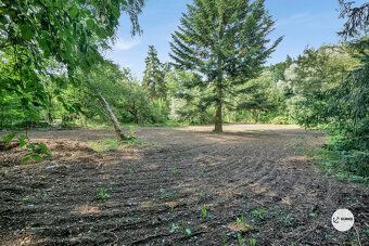 Nabízíme stavební pozemek o výměře 1.046 m2 v obci Hukvaldy,