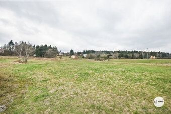 Nabízíme k prodeji pozemek o výměře 3 291 m², který se nachá