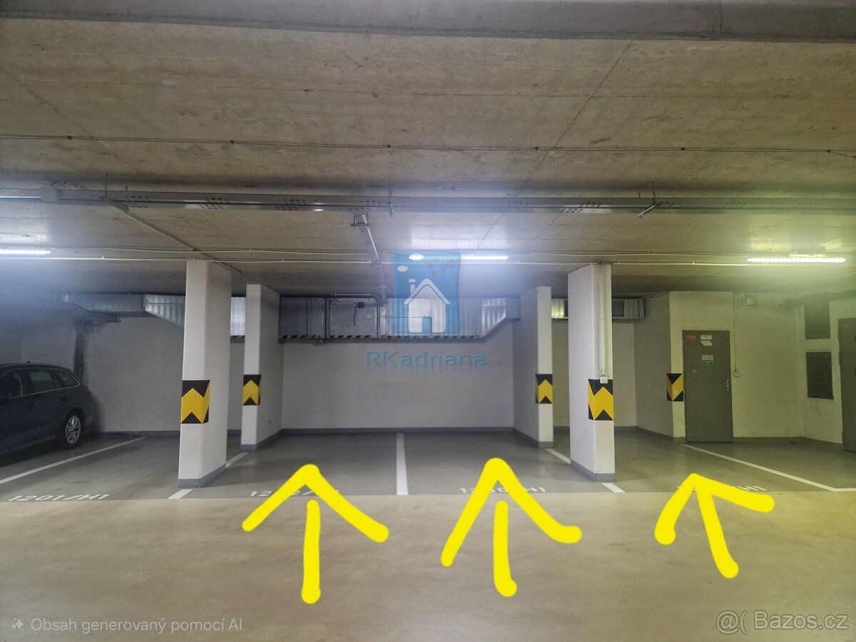 Nabízíme k prodeji dvě garážové parkovací stání vedle sebe, 