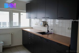 Nabízíme pronájem kancelářských prostor o výměře 260 m² ve 2