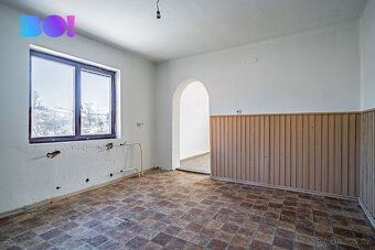 Nemovitost je určená ke kompletní rekonstrukci a představuje