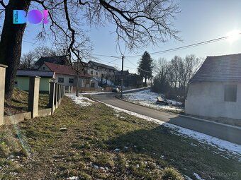 Nabízíme k prodeji stavební pozemek o rozloze 1056 m² nacház