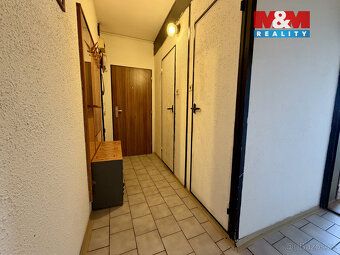 Nabízíme k prodeji družstevní byt o dispozici 3+kk, který př