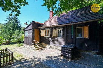 Nabízíme pozemek o velikosti 833 m2 na výstavbu celoroční ne