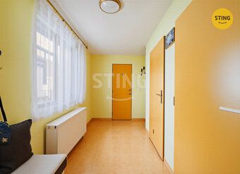 Nabízíme vám ke koupi rodinný dům 2+1 s garáži ve Vávrovicíc