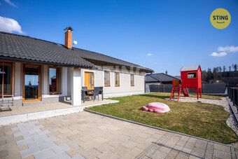Nabízíme k prodeji krásný rodinný dům v obci Stonařov, situo