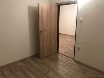 Pronájem bytu 2+1 (56,7m2) na ulici Partyzánská ulice, Rožno