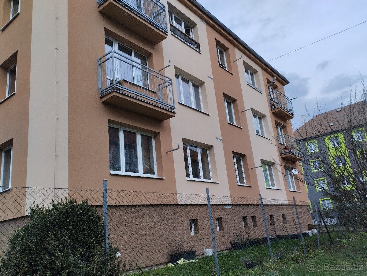 Prodávám byt 2+1 v ulici B. Pacholíka 1057, 1 patře, 50m2 be