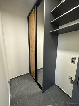 Nabízíme nový slunný mezonetový byt 2+kk k pronájmu u Václav