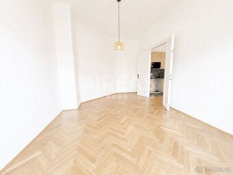 Nabízíme Vám pronájem bytu 2+kk s balkonem, 60 m², Praha 3 –
