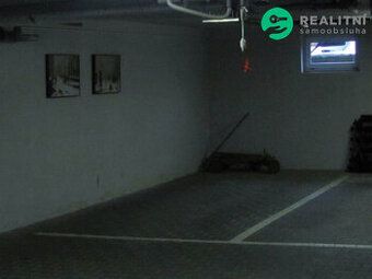 K pronájmu nabízím kryté podzemní garážové stání o výměře 19