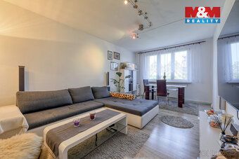 Na prodej prostorný, světlý byt v revitalizovaném domě o dis