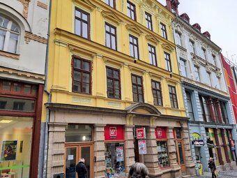 Pronájem bytu o velikosti 65m2 v cihlovém domě po kompletní 