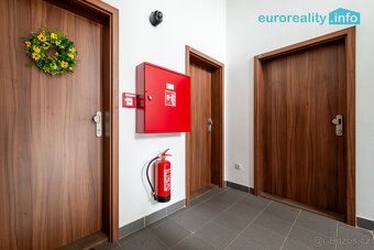 Nabízíme k pronájmu krásný byt o dispozici 3+kk v klidné čás
