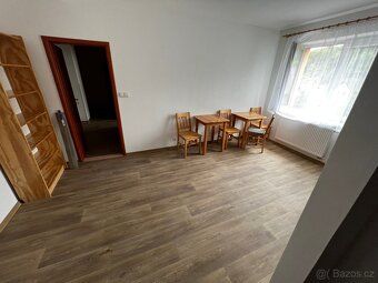 Pronájem kompletně nového bytu 2+kk v Hořejším Vrchlabí, umí